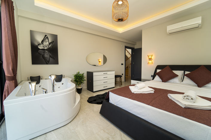 Image No.34-4 Bed House/Villa for sale