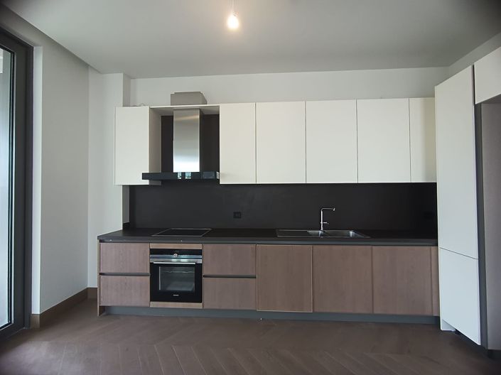 Image No.18-4 Bed Apartment for sale