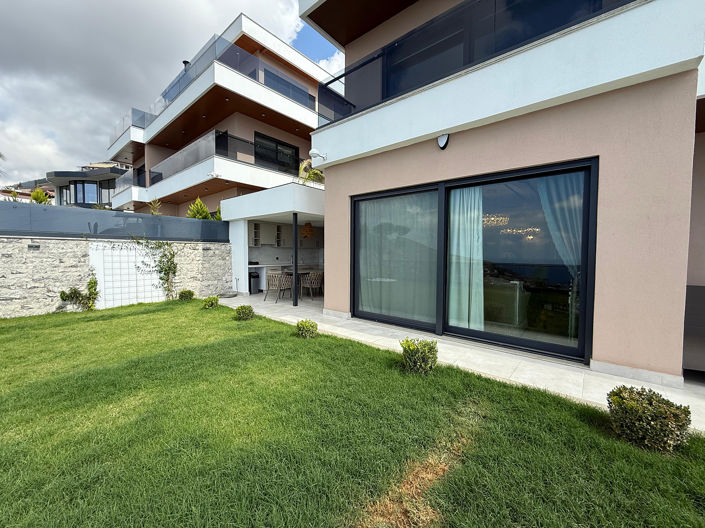 Image No.5-6 Bed House/Villa for sale