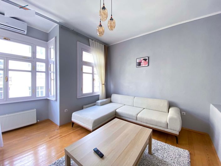 Image No.7-8 Bed House/Villa for sale