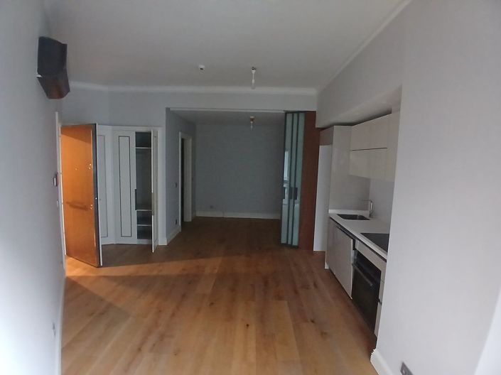 Image No.25-2 Bed Apartment for sale