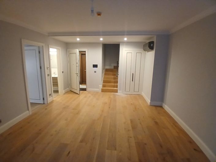 Image No.24-3 Bed Apartment for sale