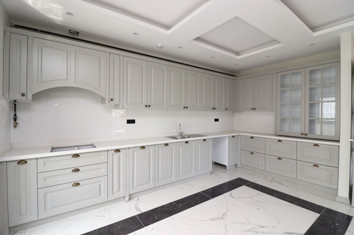 Image No.10-5 Bed Apartment for sale