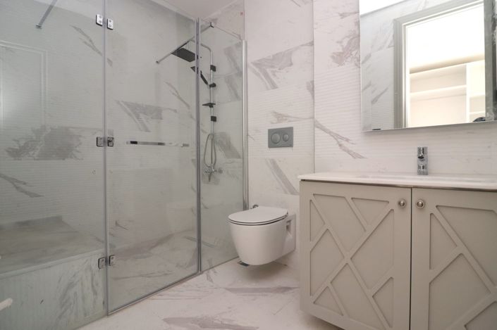 Image No.25-5 Bed Apartment for sale