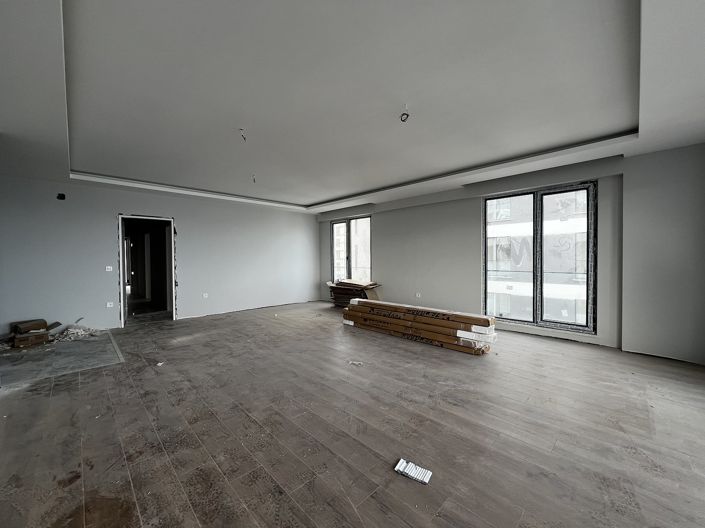 Image No.23-4 Bed Apartment for sale