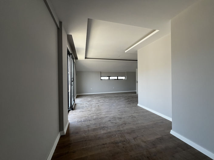 Image No.38-4 Bed Apartment for sale