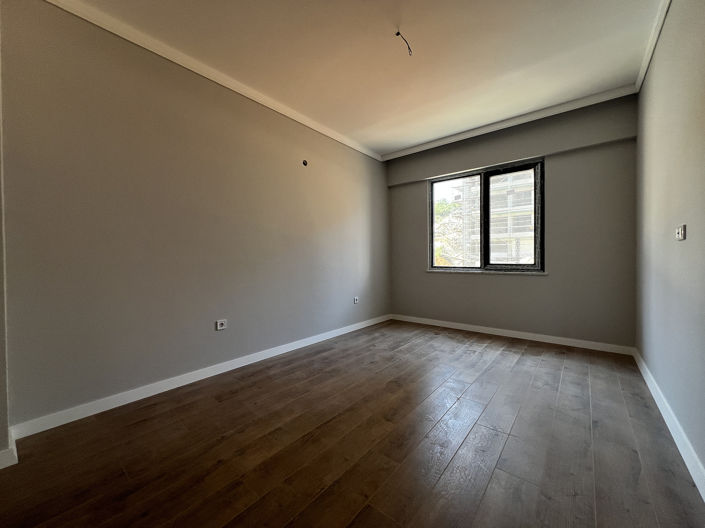 Image No.55-4 Bed Apartment for sale