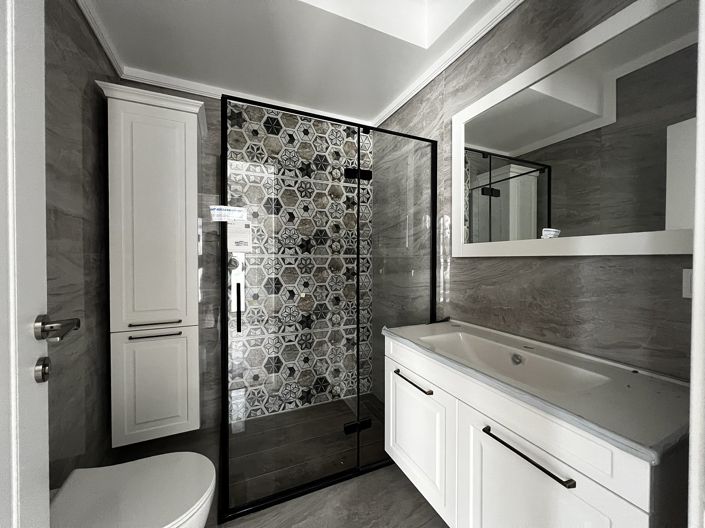 Image No.19-5 Bed Apartment for sale