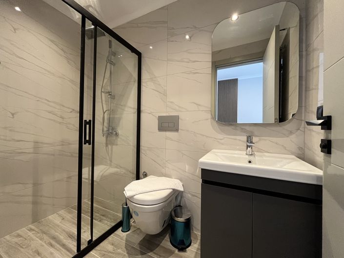 Image No.37-2 Bed Apartment for sale