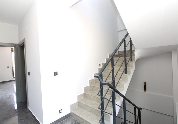 Image No.25-4 Bed House/Villa for sale