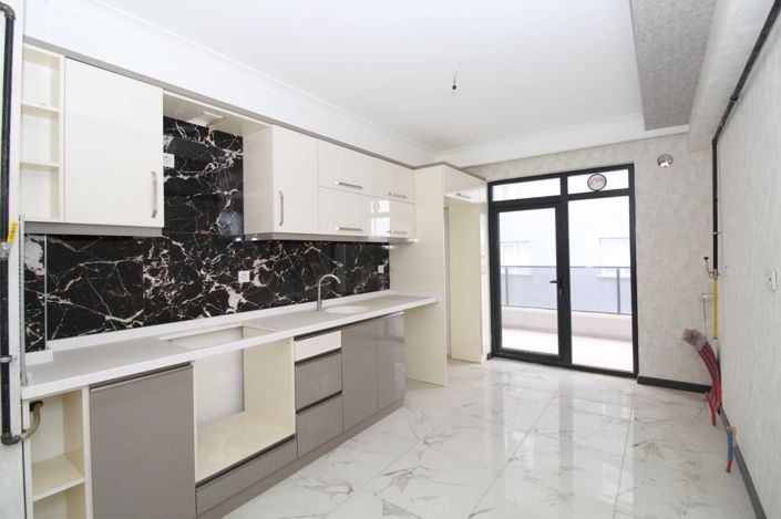 Image No.8-3 Bed Apartment for sale