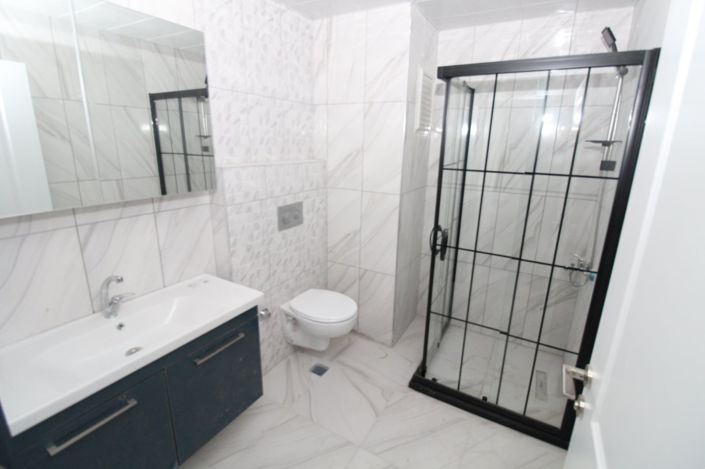 Image No.20-3 Bed Apartment for sale