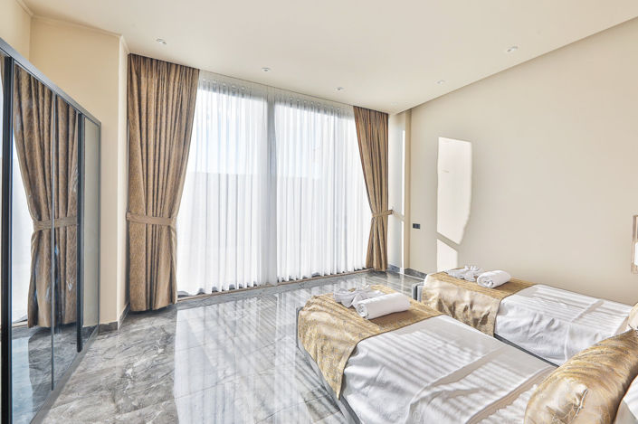 Image No.37-5 Bed House/Villa for sale