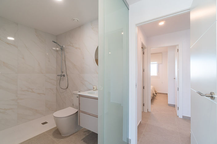 Image No.26-2 Bed Apartment for sale