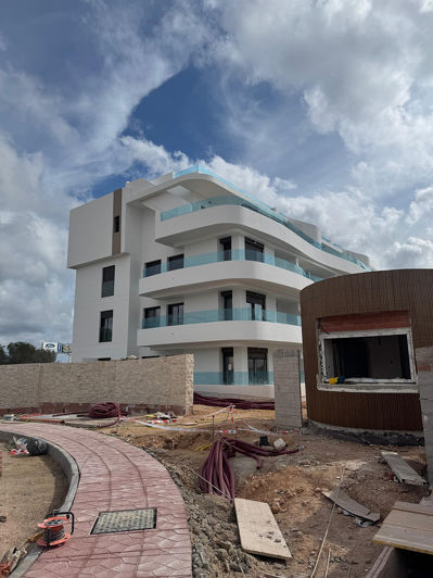 Image No.32-2 Bed Apartment for sale