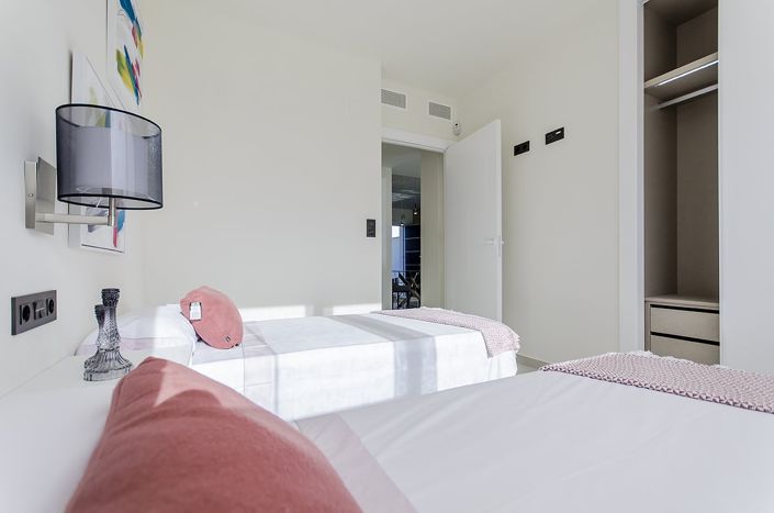 Image No.53-2 Bed Apartment for sale