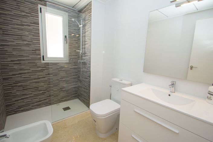 Image No.26-2 Bed Apartment for sale