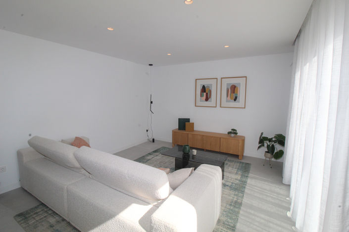 Image No.21-2 Bed Apartment for sale