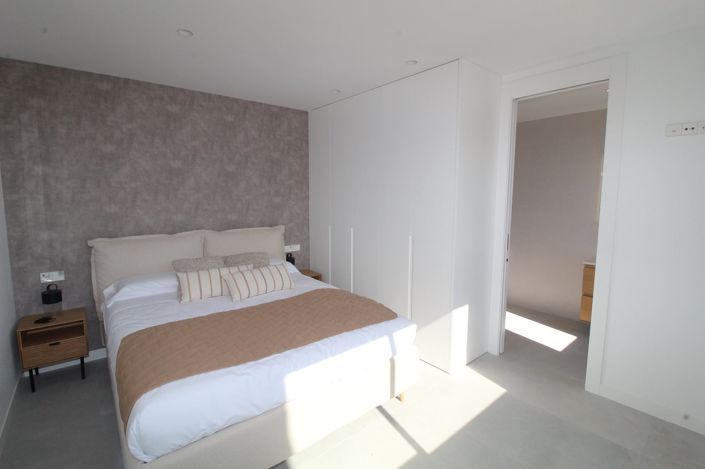 Image No.27-2 Bed Apartment for sale