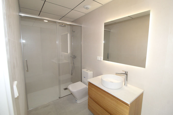 Image No.30-2 Bed Apartment for sale