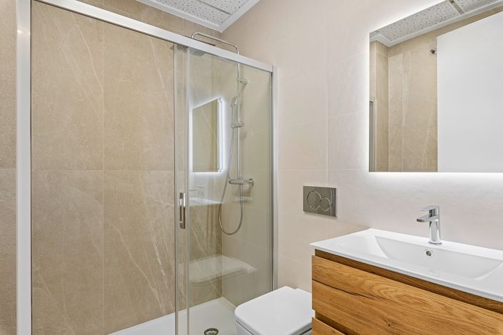 Image No.33-2 Bed Apartment for sale