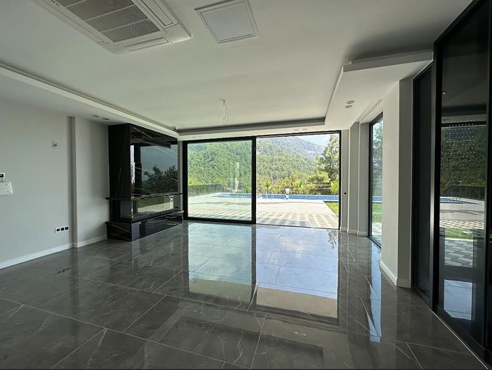 Image No.45-5 Bed House/Villa for sale