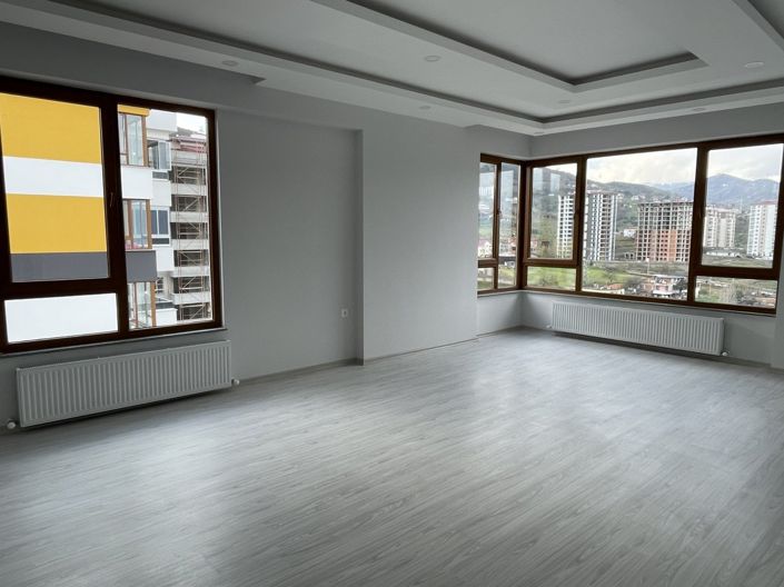 Image No.9-3 Bed Apartment for sale