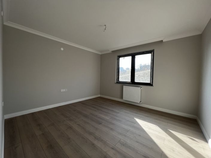 Image No.14-3 Bed Apartment for sale