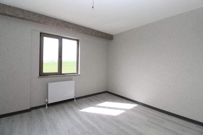 Image No.18-4 Bed Apartment for sale