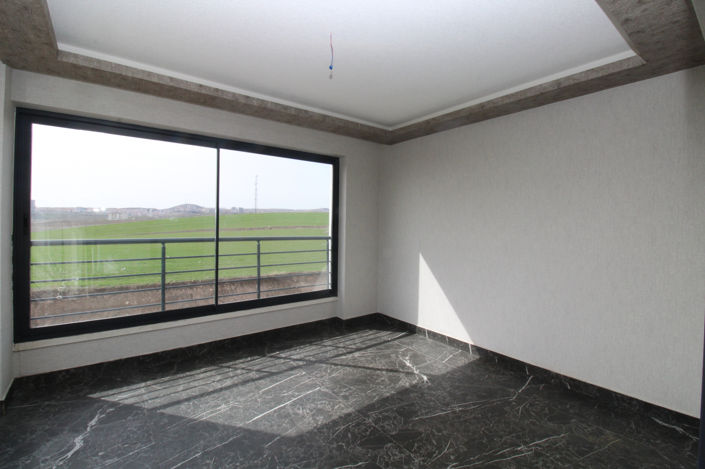 Image No.23-4 Bed Apartment for sale