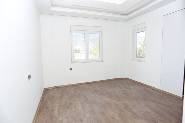 Image No.17-3 Bed Apartment for sale