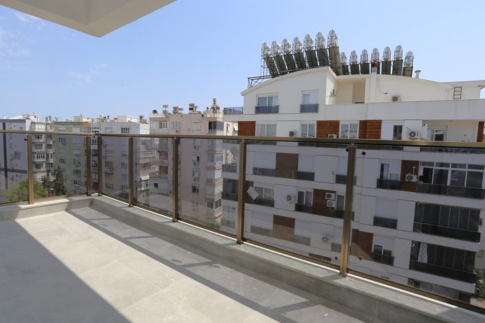 Image No.20-3 Bed Apartment for sale