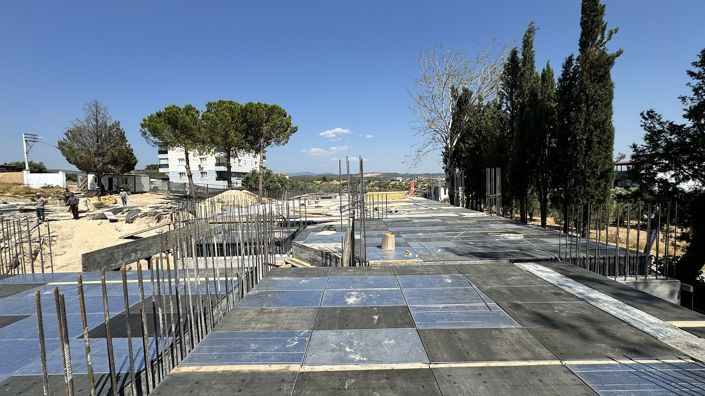 Image No.39-2 Bed Apartment for sale