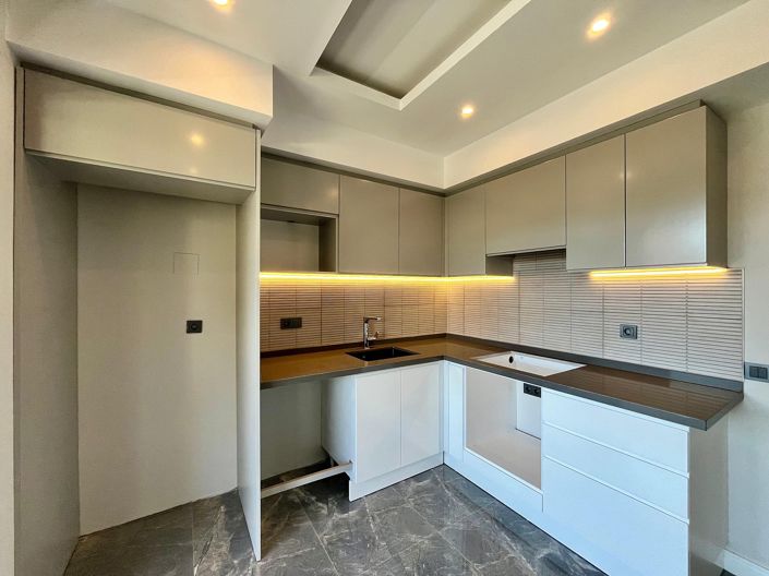 Image No.9-3 Bed Apartment for sale