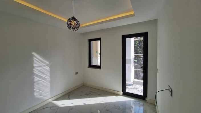 Image No.10-2 Bed Apartment for sale