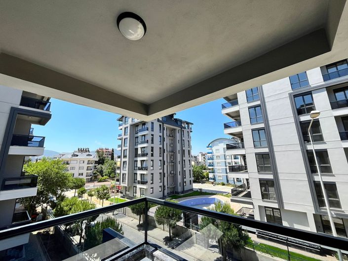 Image No.17-3 Bed Apartment for sale