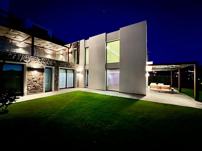 Image No.7-6 Bed House/Villa for sale