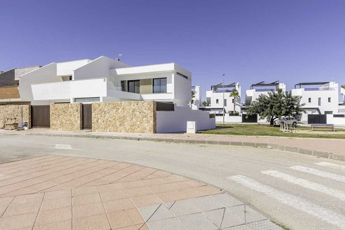 Image No.5-3 Bed House/Villa for sale