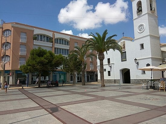 Image No.25-2 Bed Apartment for sale