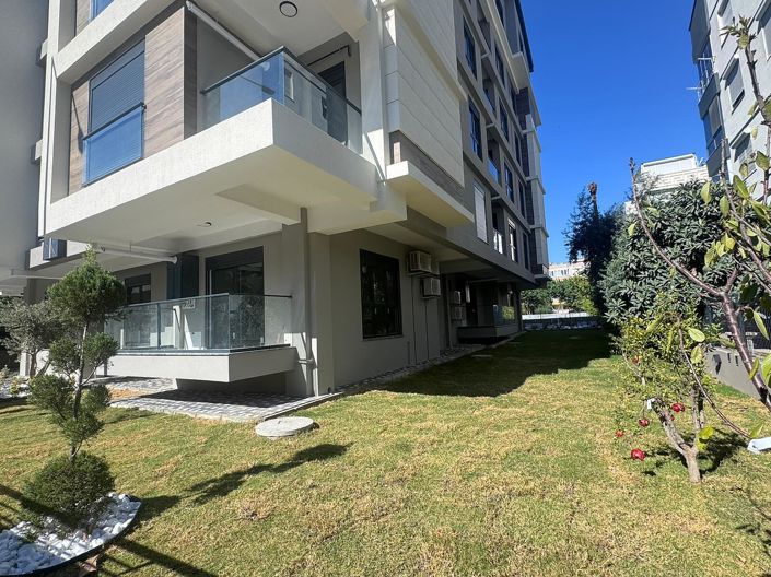 Image No.28-4 Bed Apartment for sale