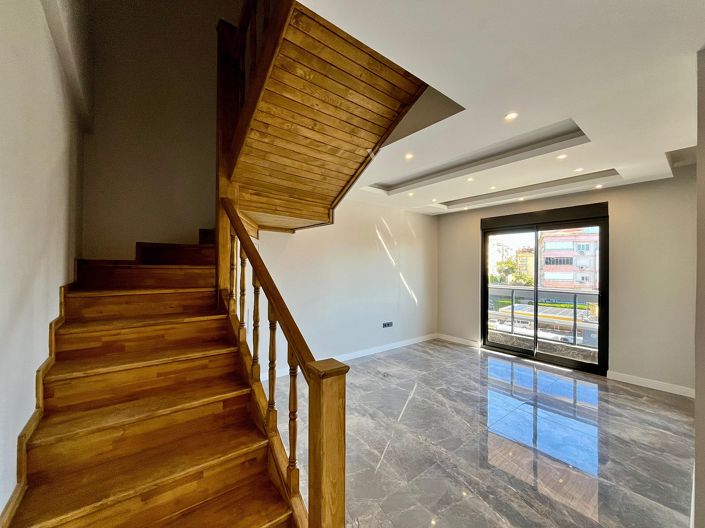 Image No.10-1 Bed Apartment for sale