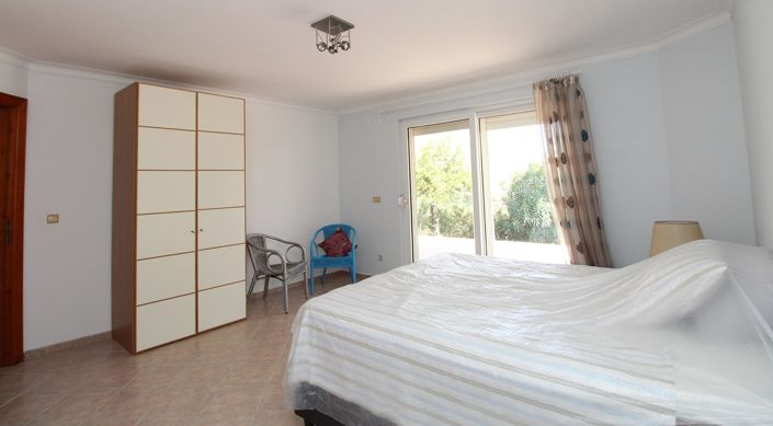 Image No.30-4 Bed House/Villa for sale