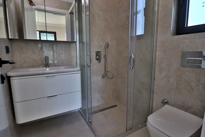 Image No.24-2 Bed Apartment for sale