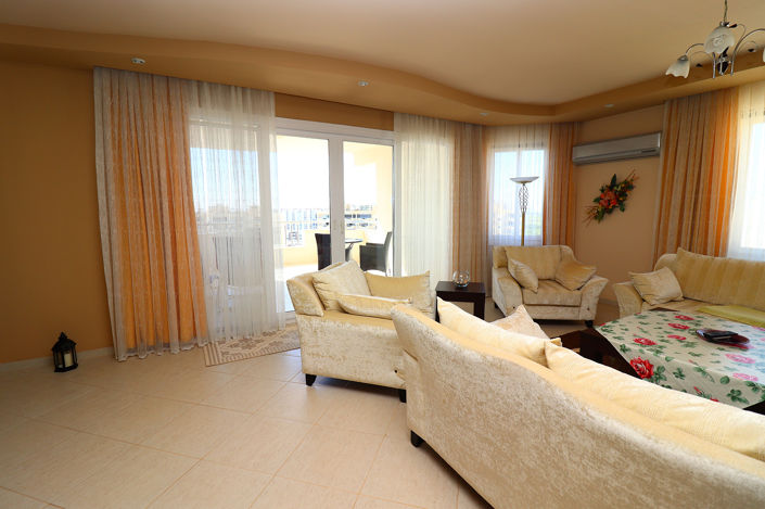 Image No.18-3 Bed Apartment for sale