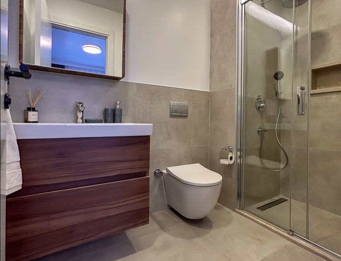 Image No.26-2 Bed Apartment for sale