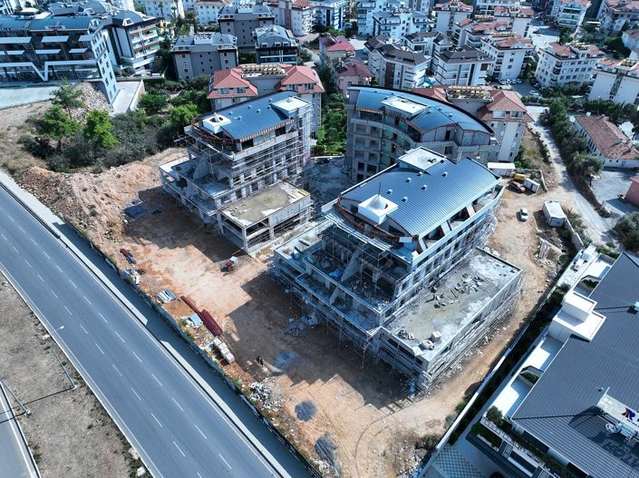 Image No.17-3 Bed Commercial for sale