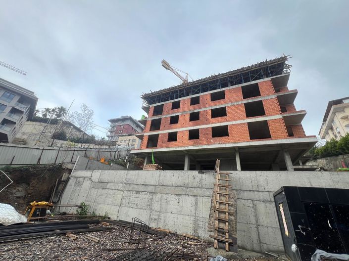 Image No.9-6 Bed Apartment for sale