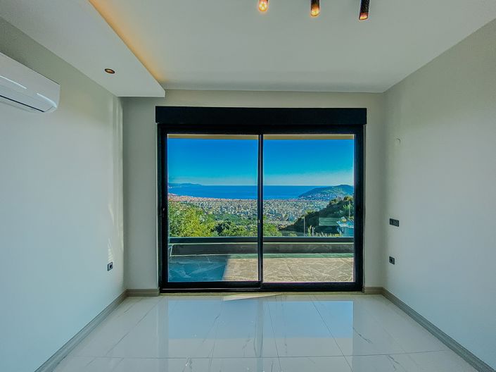 Image No.31-5 Bed House/Villa for sale