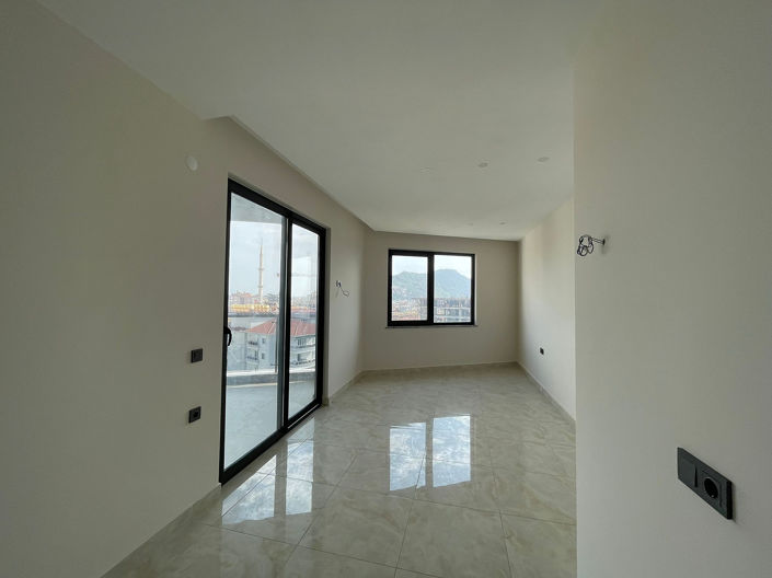 Image No.16-2 Bed Apartment for sale