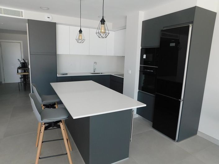 Image No.19-3 Bed Apartment for sale